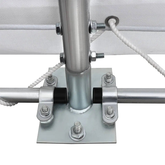 30' x 20' kaksoisristikkorakenteinen konttisuoja, jossa on kestävä 17 unssin PVC-katos, suljettu päätyseinä ja alaslaskettava etuseinä, TMG-DT3020CF